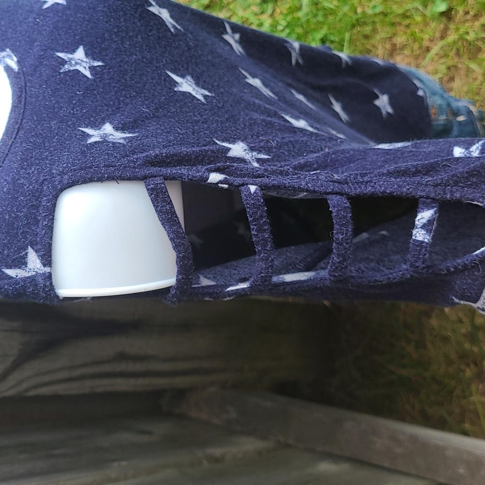 Soft Star Top with Strappy Shoulders in Navy Blue and White - Picture 2 of 3